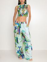 Calça com bolsos laterais e elástico cós 