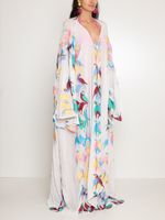Vestido longo com estampa de papagaio
