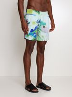 Shorts estampados cós elastico e bolsos laterais