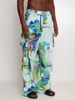 Calça oversized estampada com bolsos 