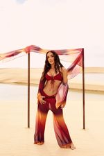 Calça reta com bolso Amir + Tati