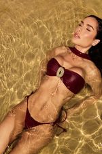 Top sem alça e tanga de amarrar Amir + Tati