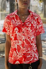 Camisa Borboleta Vermelha