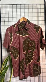 Camisa Folhagem Vinho