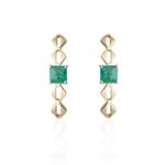 BRINCO EAR HOOK CORRENTE OMA ESMERALDA RETANGULAR EM  OURO AMARELO