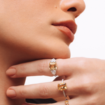 ANEL CITRINO QUADRADO MOISSANITE TRILLION PRATA