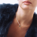 CHOKER MEIO FIO DE PÉROLAS COM TURMALINA AZUL OVAL E DIAMANTE EM OURO AMARELO