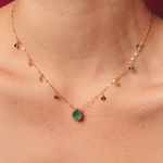 CHOKER OMA COM ESMERALDA GOTA EM OURO AMARELO