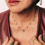 CHOKER OMA COM ESMERALDA GOTA EM OURO AMARELO