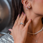ANEL MEIA ALIANÇA DIAMANTES 10PTS OURO BRANCO