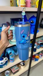 CANECÃO TUMBLER STITCH VOODOO C/PINGENTE 1,15LT