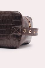 MAX NECESSAIRE