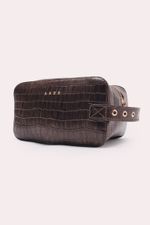 MAX NECESSAIRE