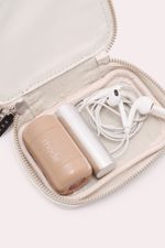 CHARM NECESSAIRE