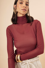 Blusa Segunda Pele  Gola Alta Vinho