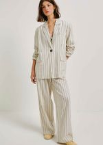 Blazer Feminino Fio Tinto Em Tecido Rústico
