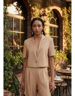 Blazer Feminino Cropped Manga Curta Com Linho