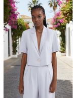 Blazer Feminino Cropped Manga Curta Com Linho