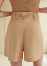 Shorts Feminino Em Alfaiataria Com Linho