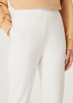 Calça Feminina Carrot Em Moletom Peluciado