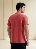 Camiseta Masculina Comfort Com Bolso Em Malha Flamê