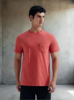 Camiseta Masculina Comfort Com Bolso Em Malha Flamê