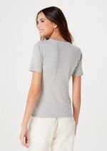 Blusa Básica Feminina Slim Em Algodão