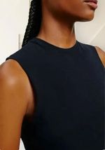 Regata Feminina Cropped Em Malha Com Elastano