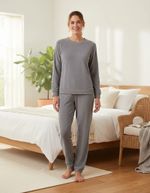 Pijama Feminino Longo Em Malha Plush
