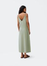 Vestido Midi Em Peach Touch Com Fenda