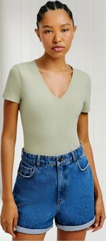 Blusa Básica Manga Curta Em Malha De Algodão
