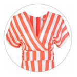 Vestido Curto Decote V Transpassado Estampado