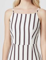 Vestido Básico Curto Em Linho 