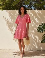 Vestido Curto Evasê Decote Em V
