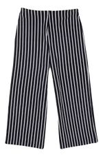 Calça Feminina Pantacourt Cintura Alta Em Viscose