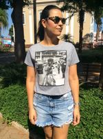 Blusa Cropped Feminina Com Estampa Em Quadricomia