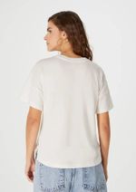 Blusa Básica Feminina Manga Curta Alongada Com Fenda