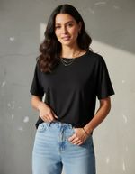 Blusa Básica Feminina Manga Curta Alongada Com Fenda