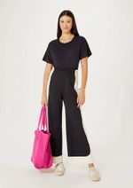 Blusa Básica Feminina Manga Curta Alongada Com Fenda