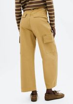 Calça Feminina Barrel Cintura Média De Sarja