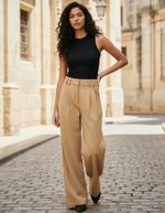 Calça Feminina Cintura Alta Em Alfaiataria