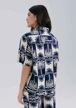 Camisa Feminina Manga Curta Estampada