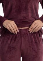 Pijama Longo Feminino Estampado Em Plush Vinho M