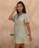 Vestido Curto Evasê Estampado Em Viscolinho