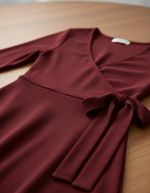 Vestido Curto Transpassado Com Faixa 