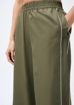 Calça Esportiva Feminina Com Listras