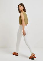 Calça Feminina Skinny Cintura Média Em Sarja
