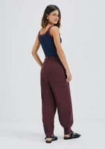 Calça Feminina Alfaiataria Carrot Cintura Alta Hering + Nv