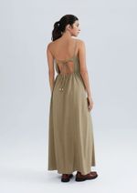 Vestido Longo Evasê Com Fenda Eco