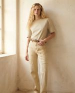Calça De Sarja Feminina Cargo Reta Cintura Média